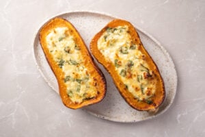 Courge butternut farcie épinards mozzarella et chèvre